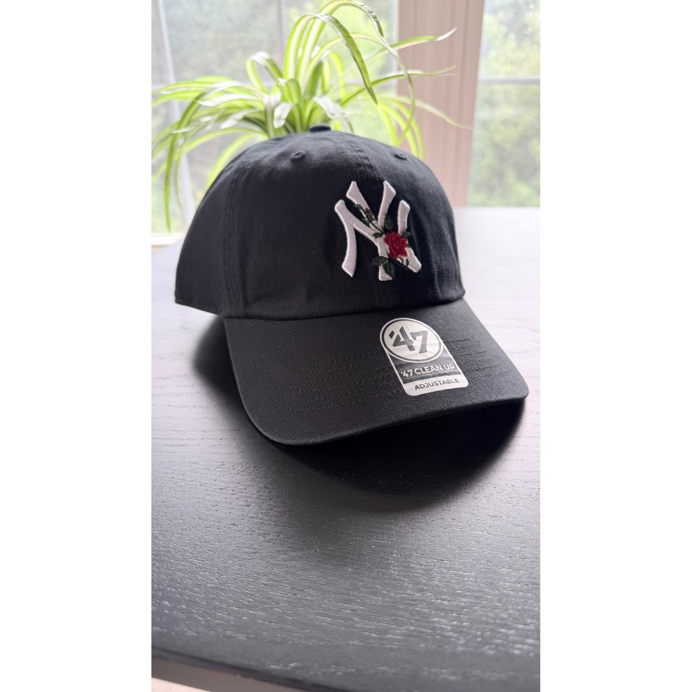 New York Yankees Rose Embroidered Clean Up Hat Black Adjustable Cap
